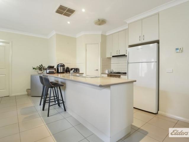 Townhouse for sale in Howlong, New South Wales