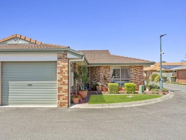 Villa for sale in Carina, Greater Brisbane