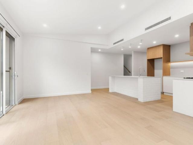 Townhouse for rent in Sutherland, New South Wales