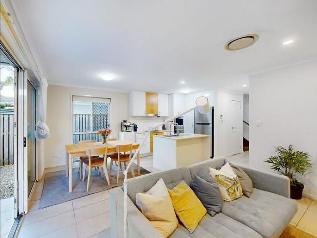 Townhouse for rent in Toombul, Queensland
