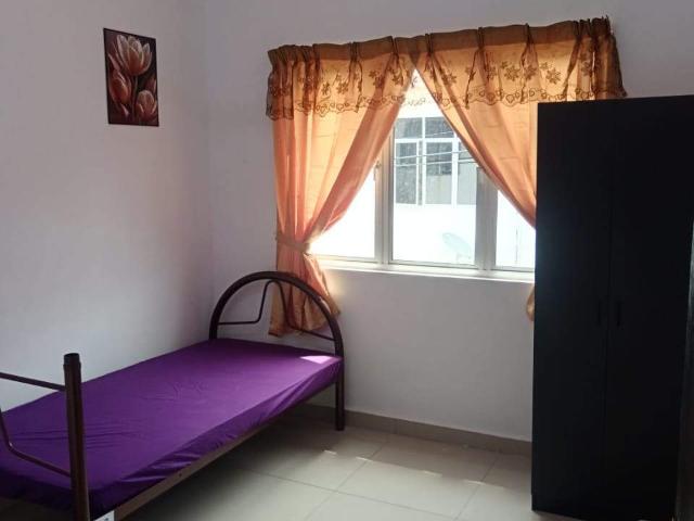 Room for rent in Sendayan Village, Negeri Sembilan