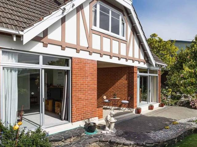 House for rent in Otakou