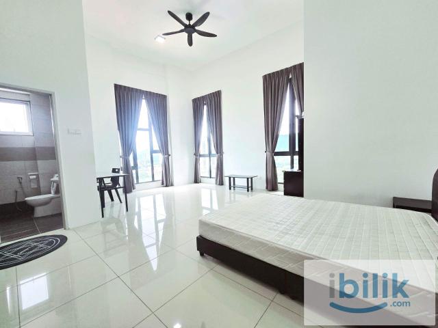 Room for rent in Petaling, Alam Impian