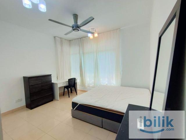 Room for rent in Petaling, Alam Impian