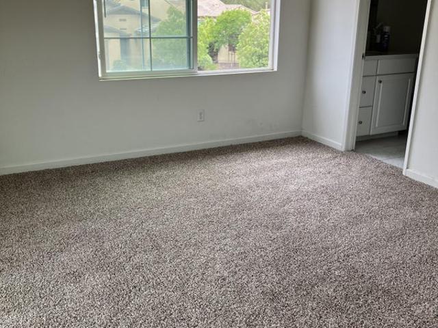Room for rent in Lake Elsinore, California