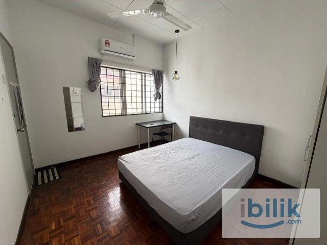 Room for rent in Petaling, Damansara Damai