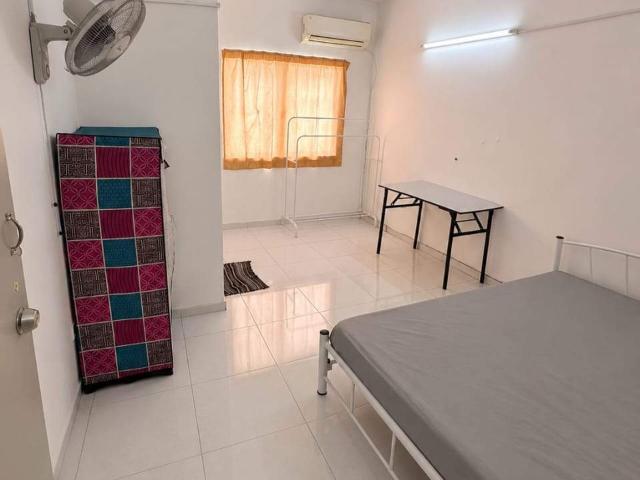Room for rent in Jenjarom, Selangor