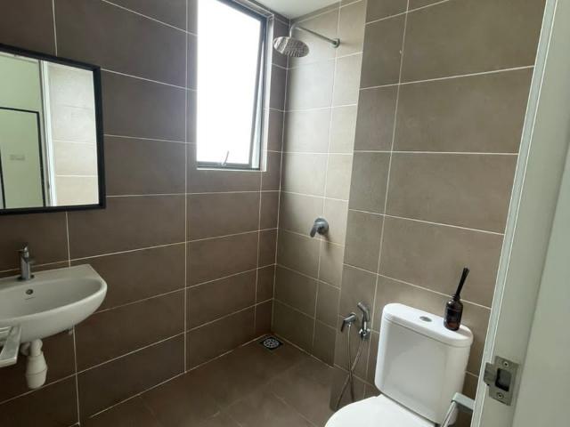 Room for rent in Petaling, Alam Impian