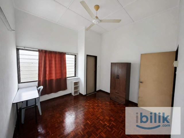 Room for rent in Country Heights Damansara, Kuala Lumpur