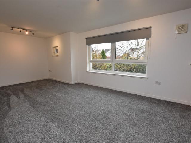Apartment for rent in Hallside, Cambuslang