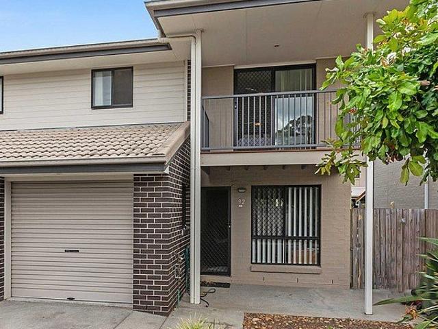 Townhouse for rent in Toombul, Queensland