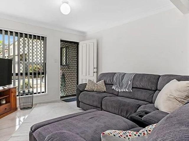 Townhouse for rent in Toombul, Queensland