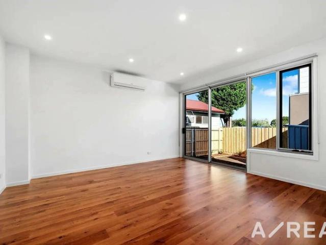 Townhouse for rent in Camerons Creek, Victoria