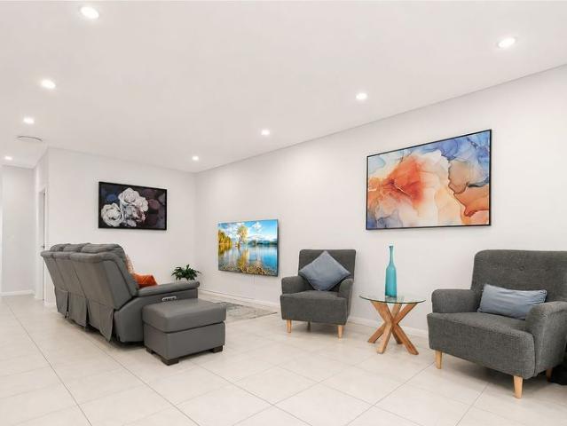 Townhouse for rent in Sydney, New South Wales