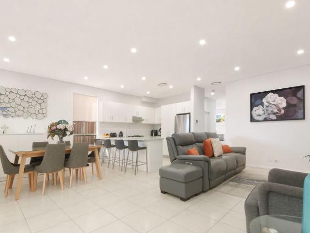Townhouse for rent in Sydney, New South Wales