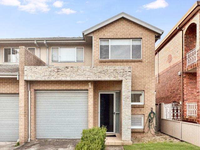 Townhouse for rent in Sydney, New South Wales
