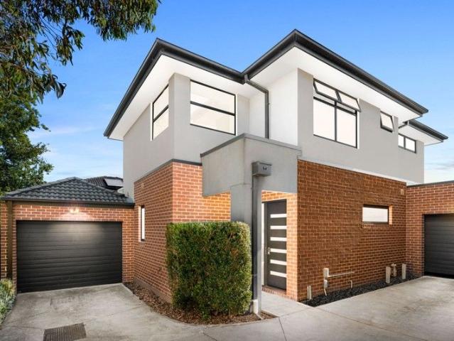Townhouse for sale in Camerons Creek, Victoria