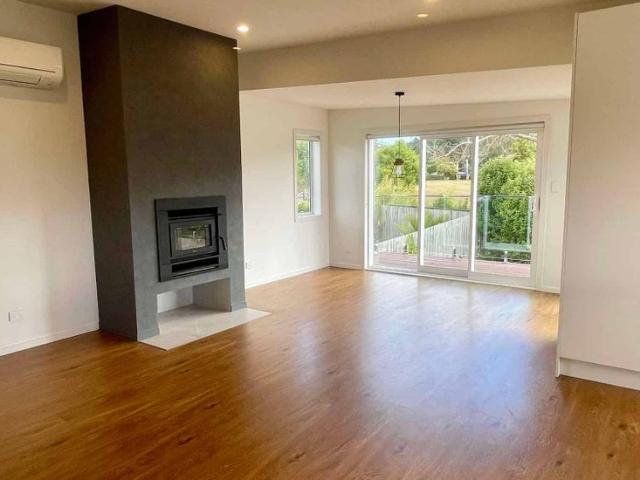 House for rent in Oratia