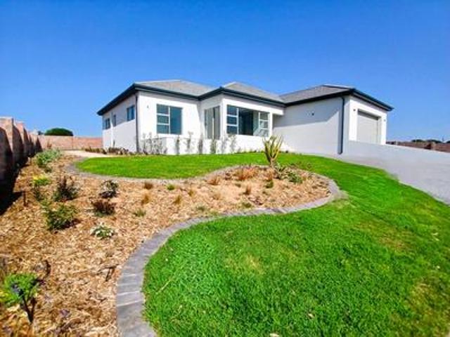 House for sale in Groot Brak Rivier, Western Cape