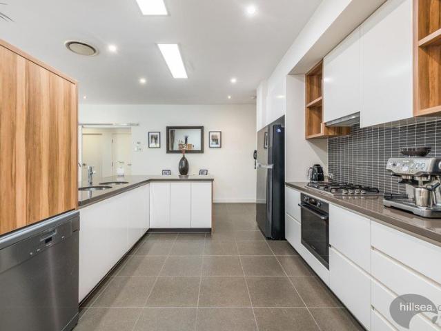 House for sale in Hope Island, Gold Coast City
