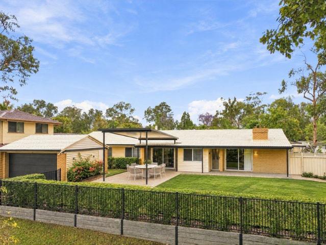House for sale in Karana Downs, Greater Brisbane