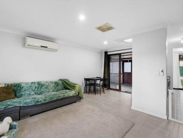 House for rent in Brookdale, Armadale