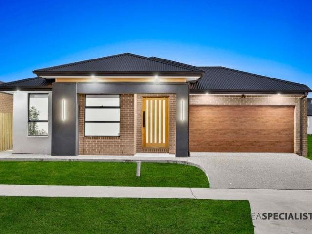 House for sale in Clyde North, Victoria