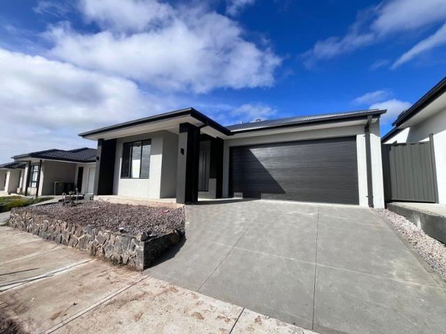 House for rent in Cornerstone, Melbourne