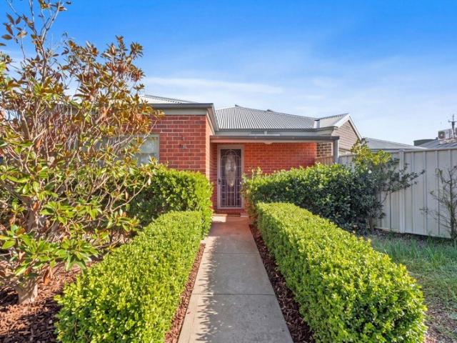 Apartment for sale in Finley, New South Wales