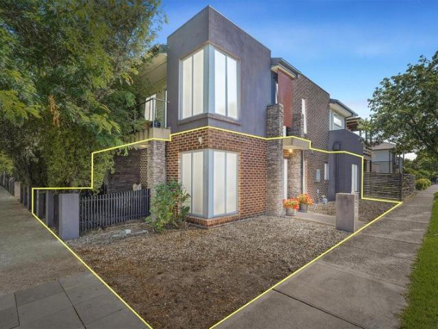 Apartment for sale in Camerons Creek, Victoria