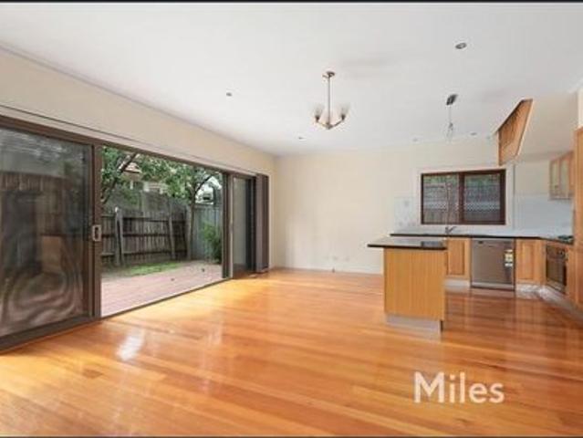 Townhouse for rent in Camerons Creek, Victoria
