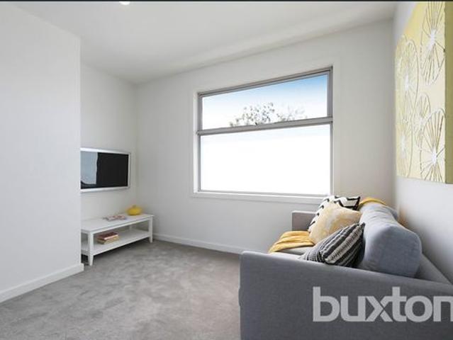 Townhouse for rent in Camerons Creek, Victoria