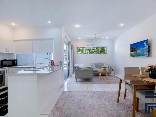 Townhouse for rent in Carina Heights, Greater Brisbane