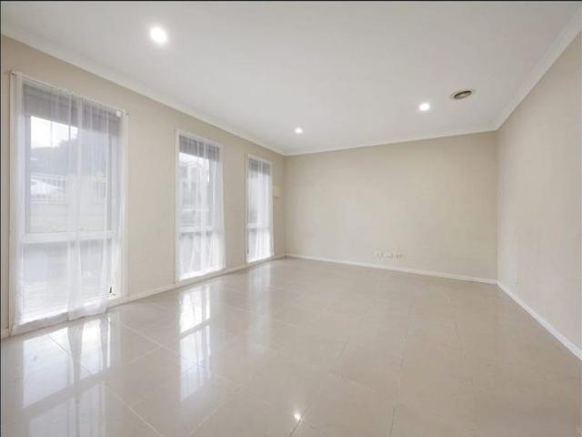 Townhouse for rent in Camerons Creek, Victoria