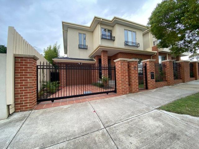 Townhouse for rent in Camerons Creek, Victoria