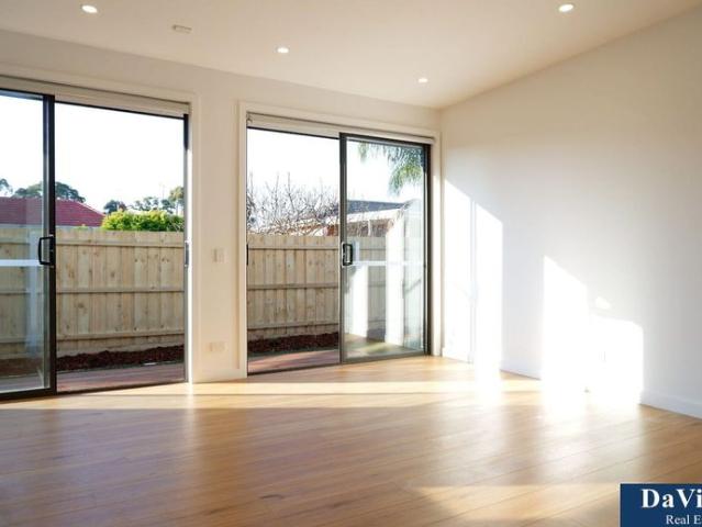 Townhouse for rent in Camerons Creek, Victoria