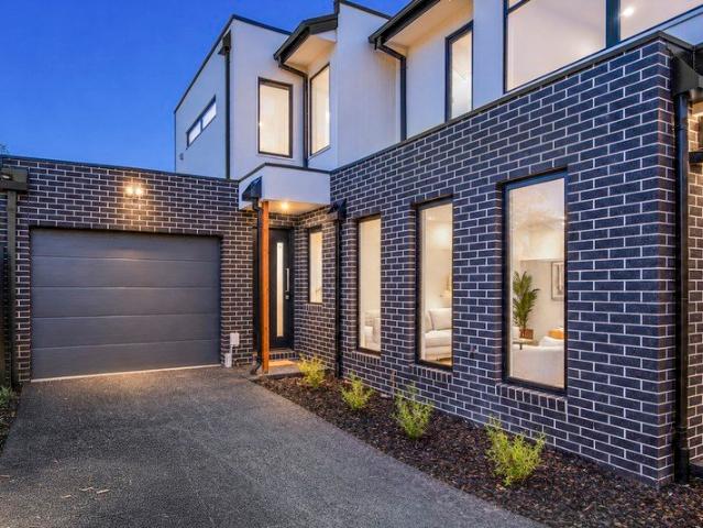Townhouse for sale in Altona, Melbourne