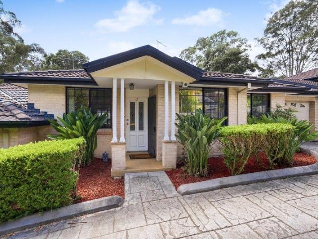 Villa for sale in Sydney, New South Wales