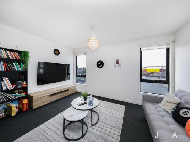 Townhouse for rent in Camerons Creek, Victoria
