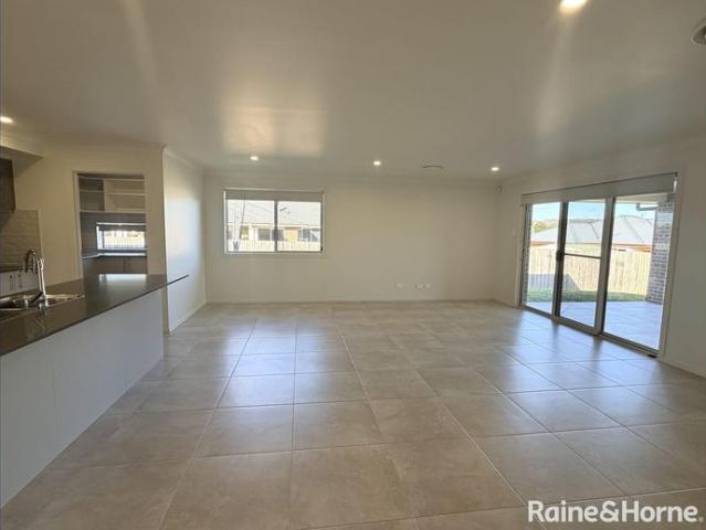 House for rent in Brisbane Grove, New South Wales