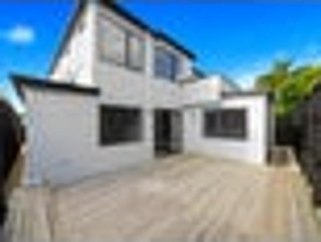 House for sale in Sunnynook