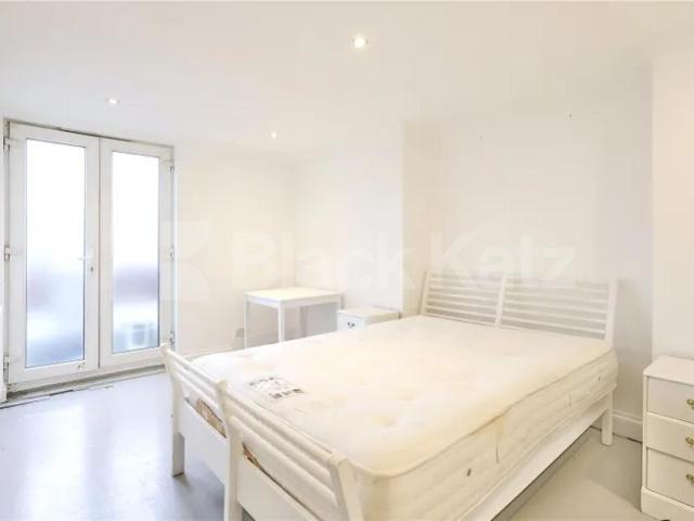 Apartment for rent in Chalk Farm, Greater London
