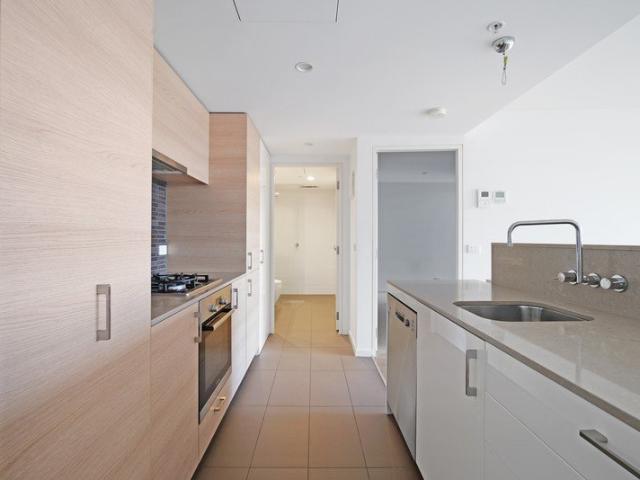 Apartment for rent in Fairfield, Melbourne