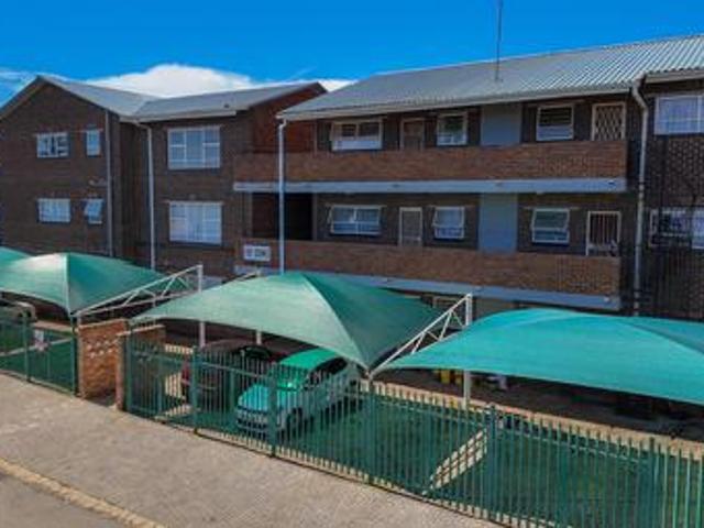 Apartment for sale in Eden Glen, City of Ekurhuleni Metropolitan Municipality