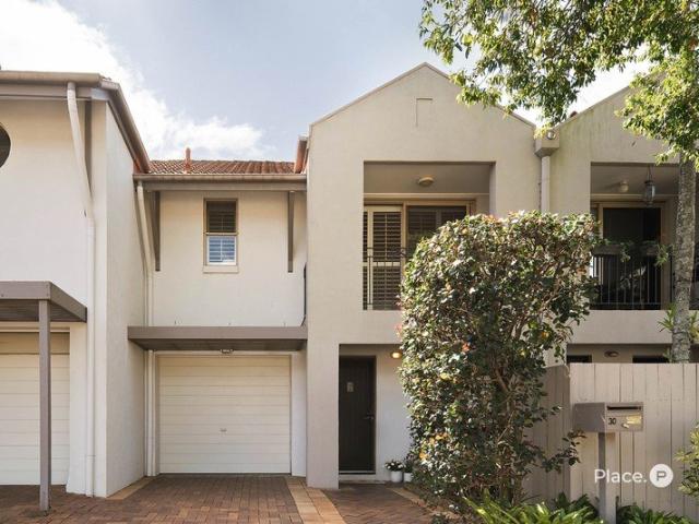 Townhouse for sale in Toombul, Queensland