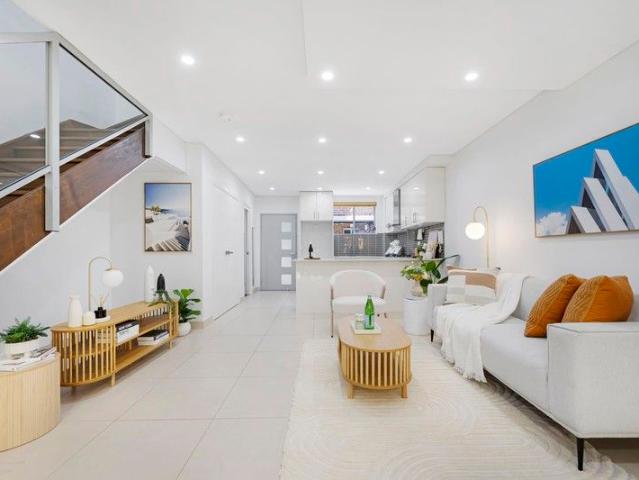 Townhouse for sale in Sydney, New South Wales