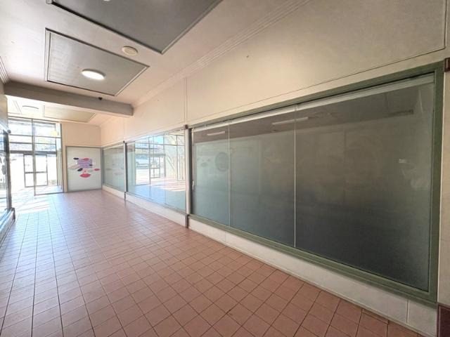 Office for rent in Brisbane Grove, New South Wales