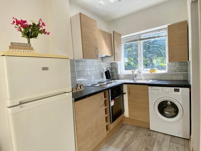 Apartment for rent in Alperton, Greater London