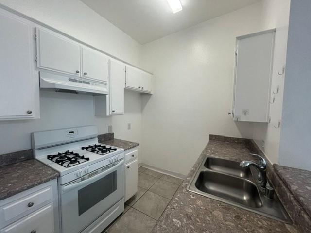 Apartment for rent in Van Nuys Neighborhood Council District, Los Angeles