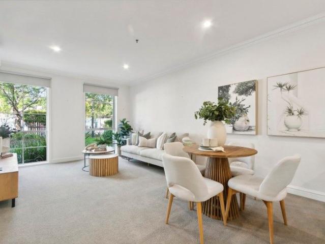 House for sale in Hampton